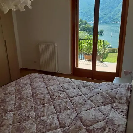 Big With View And Two Bedrooms * 萨拉科玛希娜