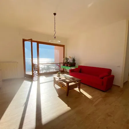 Big With View And Two Bedrooms Apartment Sala Comacina