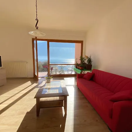 Apartment Big With View And Two Bedrooms Sala Comacina