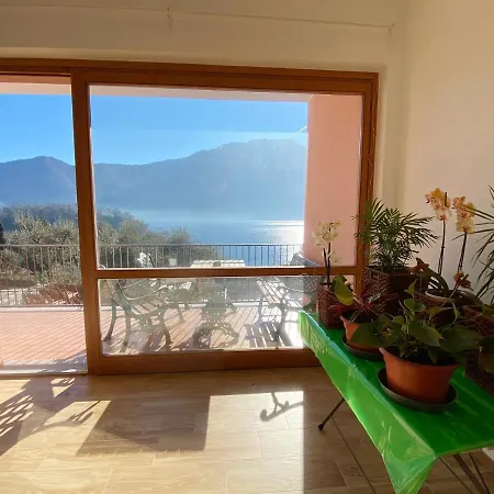Big With View And Two Bedrooms * 萨拉科玛希娜